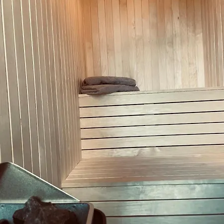 Lägenhet New Apartment, Porch & Sauna, Sunnmore Alps Stranda (More og Romsdal)