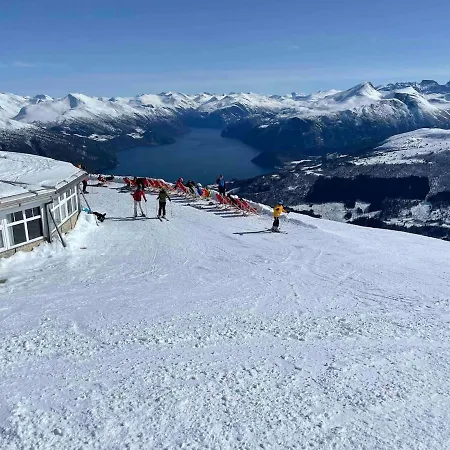 New Apartment, Porch & Sauna, Sunnmore Alps 斯特兰达