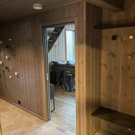 New Apartment, Porch & Sauna, Sunnmore Alps 公寓 *