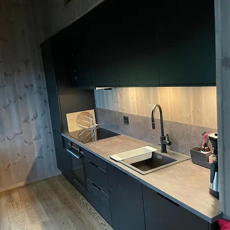 Lägenhet New Apartment, Porch & Sauna, Sunnmore Alps Stranda (More og Romsdal)
