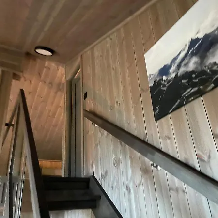 New Apartment, Porch & Sauna, Sunnmore Alps Stranda (More og Romsdal)