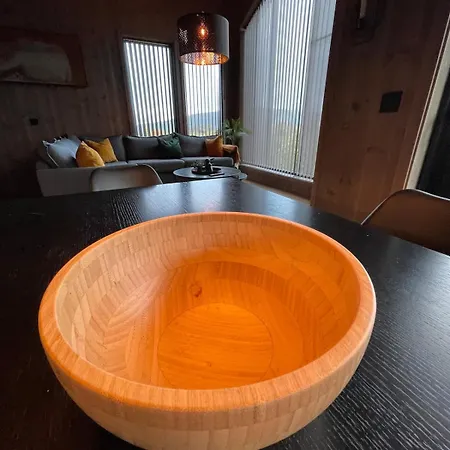 New Apartment, Porch & Sauna, Sunnmore Alps 公寓 *