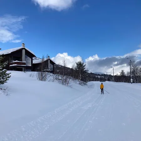 Appartement New Apartment, Porch & Sauna, Sunnmore Alps *