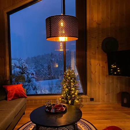 New Apartment, Porch & Sauna, Sunnmore Alps Appartement *