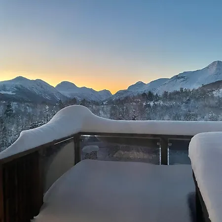New Apartment, Porch & Sauna, Sunnmore Alps Appartement Stranda (More og Romsdal)