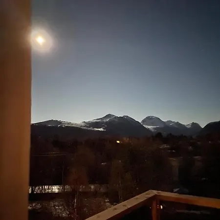 New Apartment, Porch & Sauna, Sunnmore Alps Appartement *