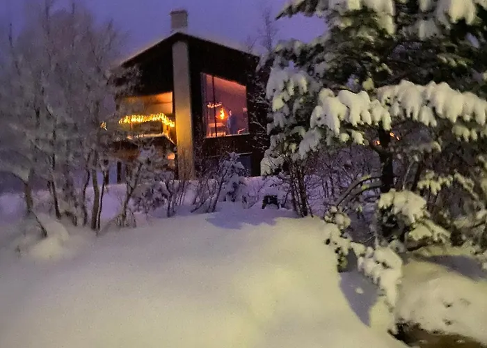 New Apartment, Porch & Sauna, Sunnmore Alps ستراندا