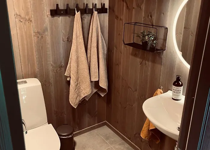New Apartment, Porch & Sauna, Sunnmore Alps Appartement *
