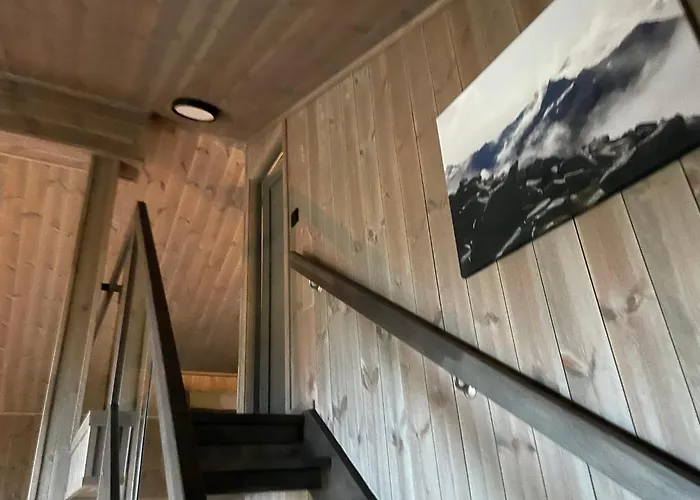 New Apartment, Porch & Sauna, Sunnmore Alps Stranda (More og Romsdal)